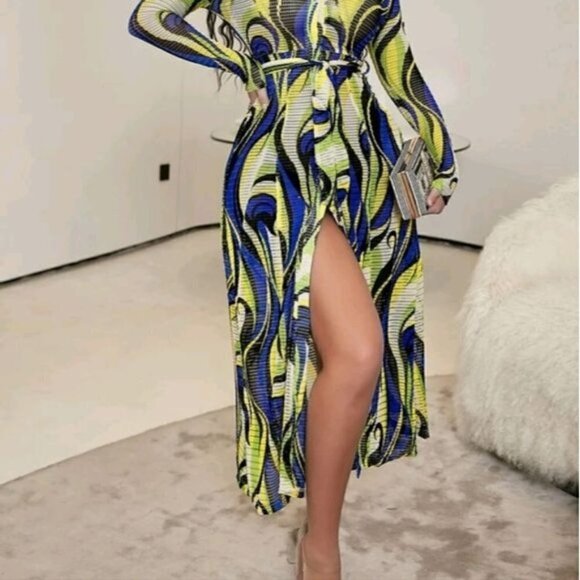 ALL OVER PRINT DEEP V BOHEMIAN SHIRT DRESS - Picture 3 of 9